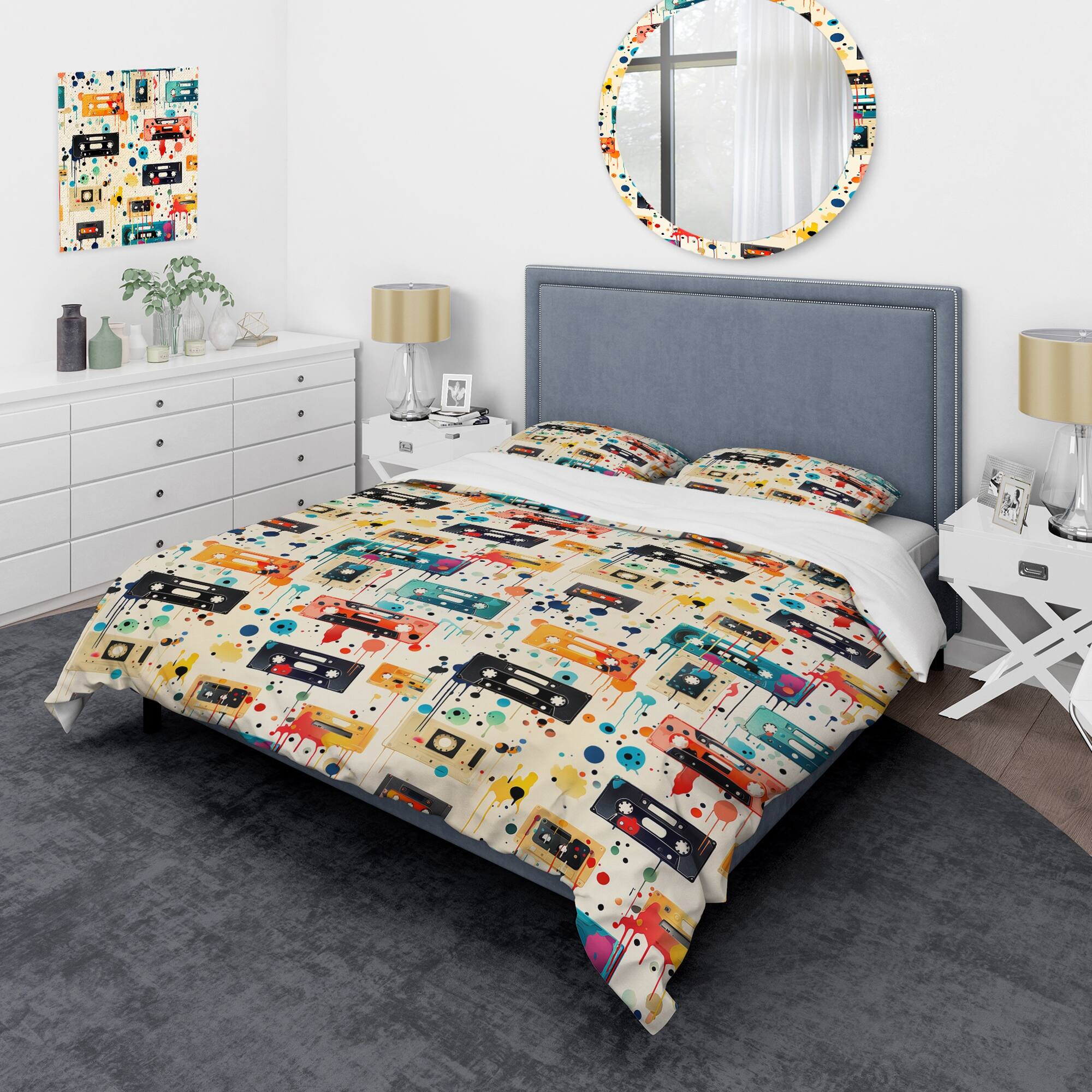 Designart "Graffiti Pop Art Cassette Tape Pattern" Modern Bedding